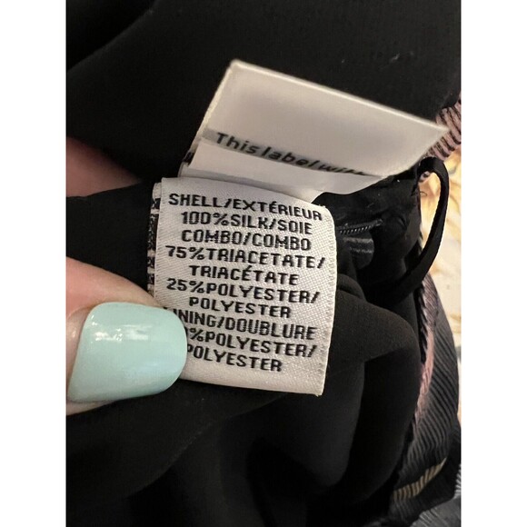 Diane Von Furstenberg Lizbeth Silk Geometric Quilted Waistband V-Neck Dress 6 - Picture 9 of 9